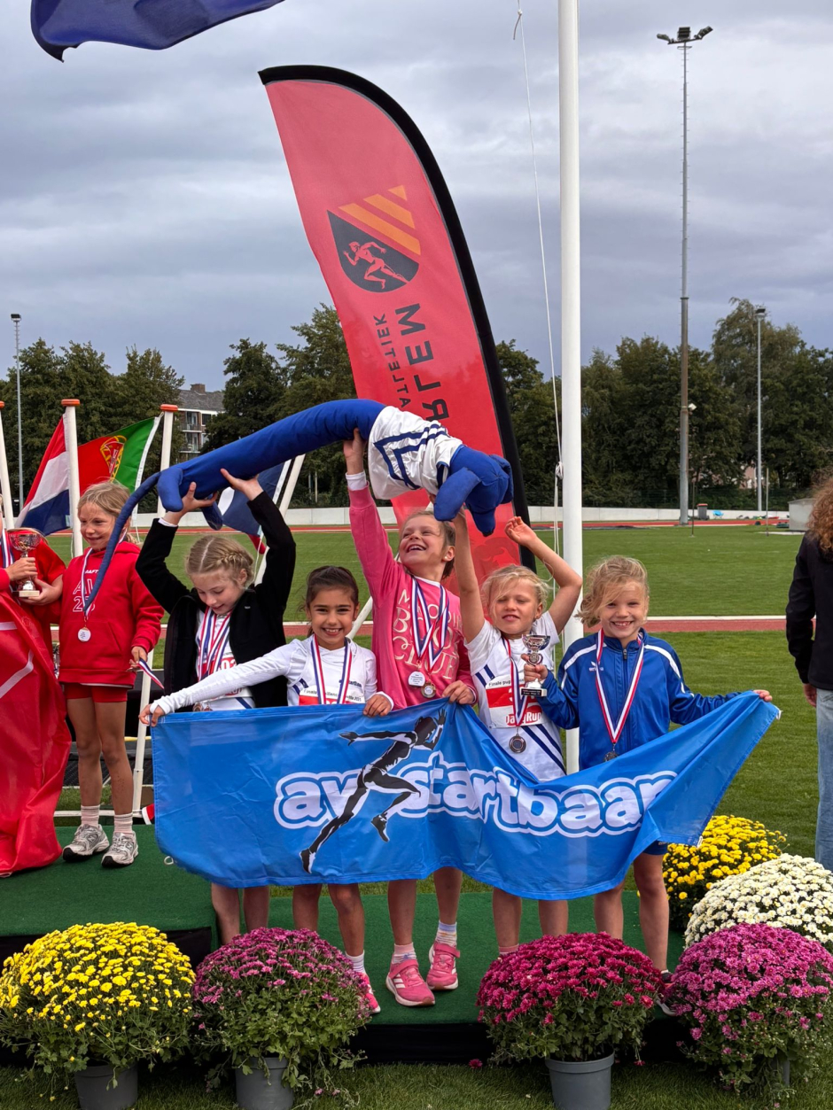 721_finale_2025_u9_meisjes_podium_2.jpg